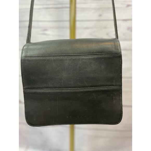 Vintage COACH bag 9092 Tribeca Stitch Flap Black Leather  Coach Vintage Tribeca 9092 Black Leather Flap Crossbody Bag
